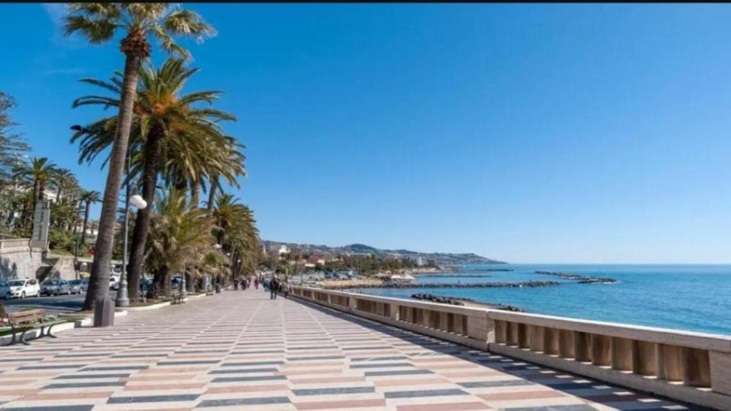 Casa Sanremo Tiziano Parking Gratis Spiaggia 15 Minuti A Piedi Eksteriør billede